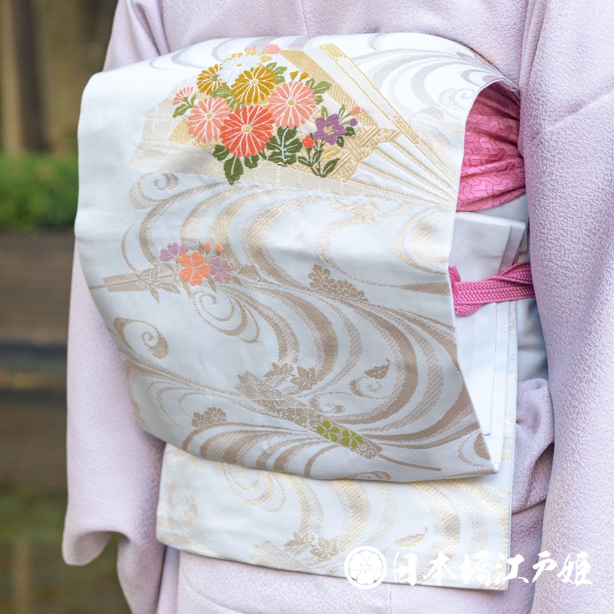 0352 名古屋帯 名品 正絹 青灰色 扇 菊 桔梗 桜 流水 金糸 引き箔 唐織 お太鼓柄 帯丈350.5cm 0352 名古屋帯 名品 正絹 青灰色 扇 菊 桔梗 桜 流水 金糸 引き箔 唐織 お太鼓柄 帯丈350.5cm