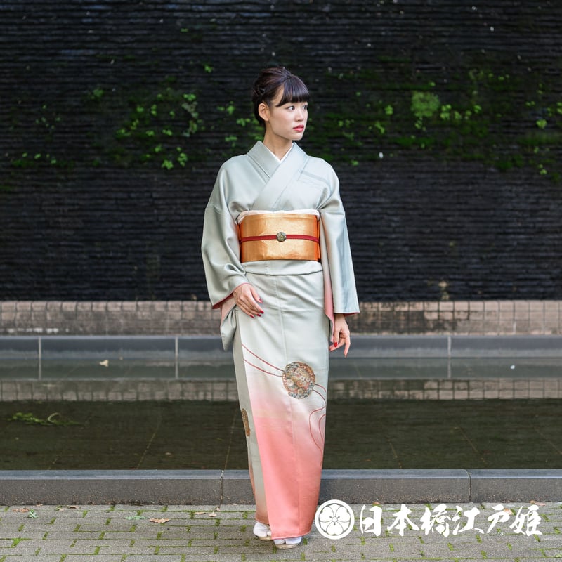 0306 付け下げ 名品Aランク美品 正絹 袷 灰色 ピンク 鏡裏文 金彩 草花  