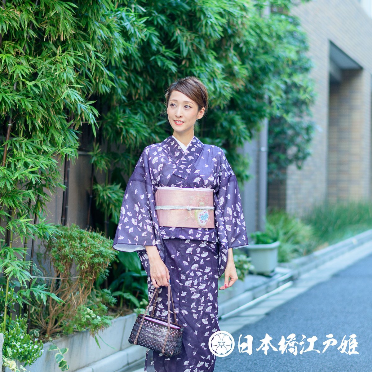 Sお仕立て上がり正絹無地 紫蘇色地に扇地紋 綸子生地 縫い紋