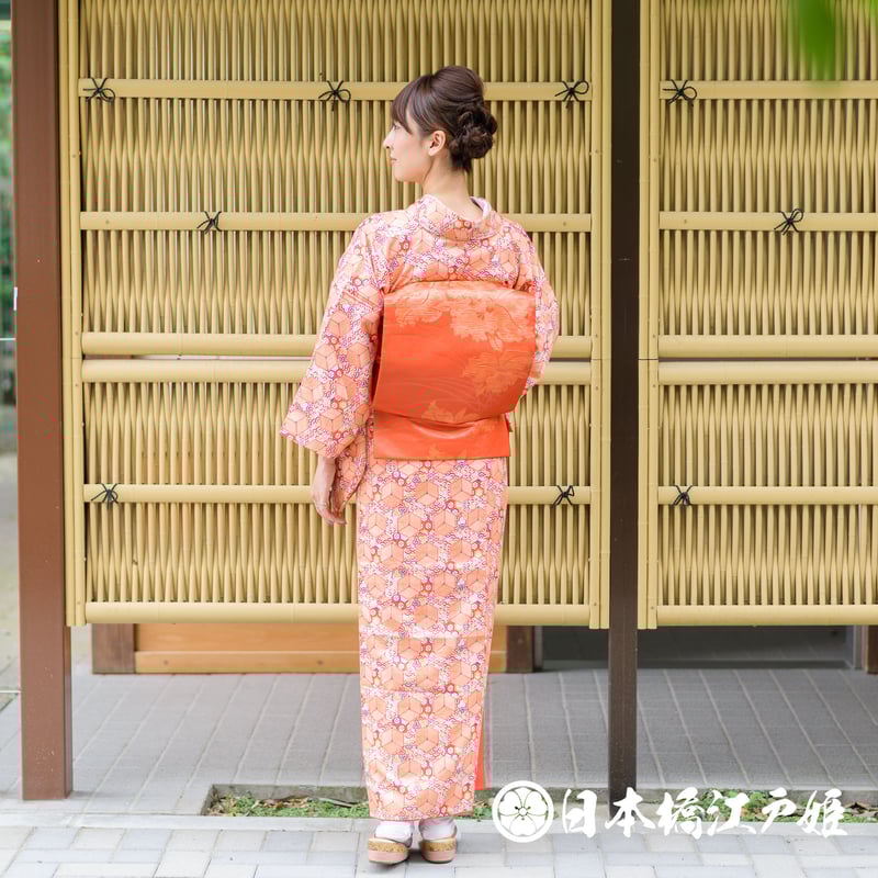 美品 正絹 着物 薔薇 ラメ“魅惑の扉から翔けだす煌びやかなバラ”小紋