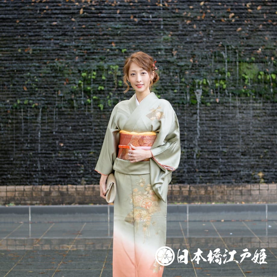 5d12cb37eb3ef9204b53d808