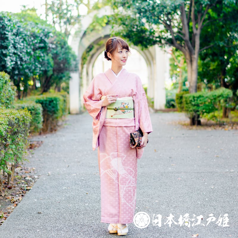 正絹　絞りの付け下げ　お着物　袷 正絹絞りの付け下げ袷