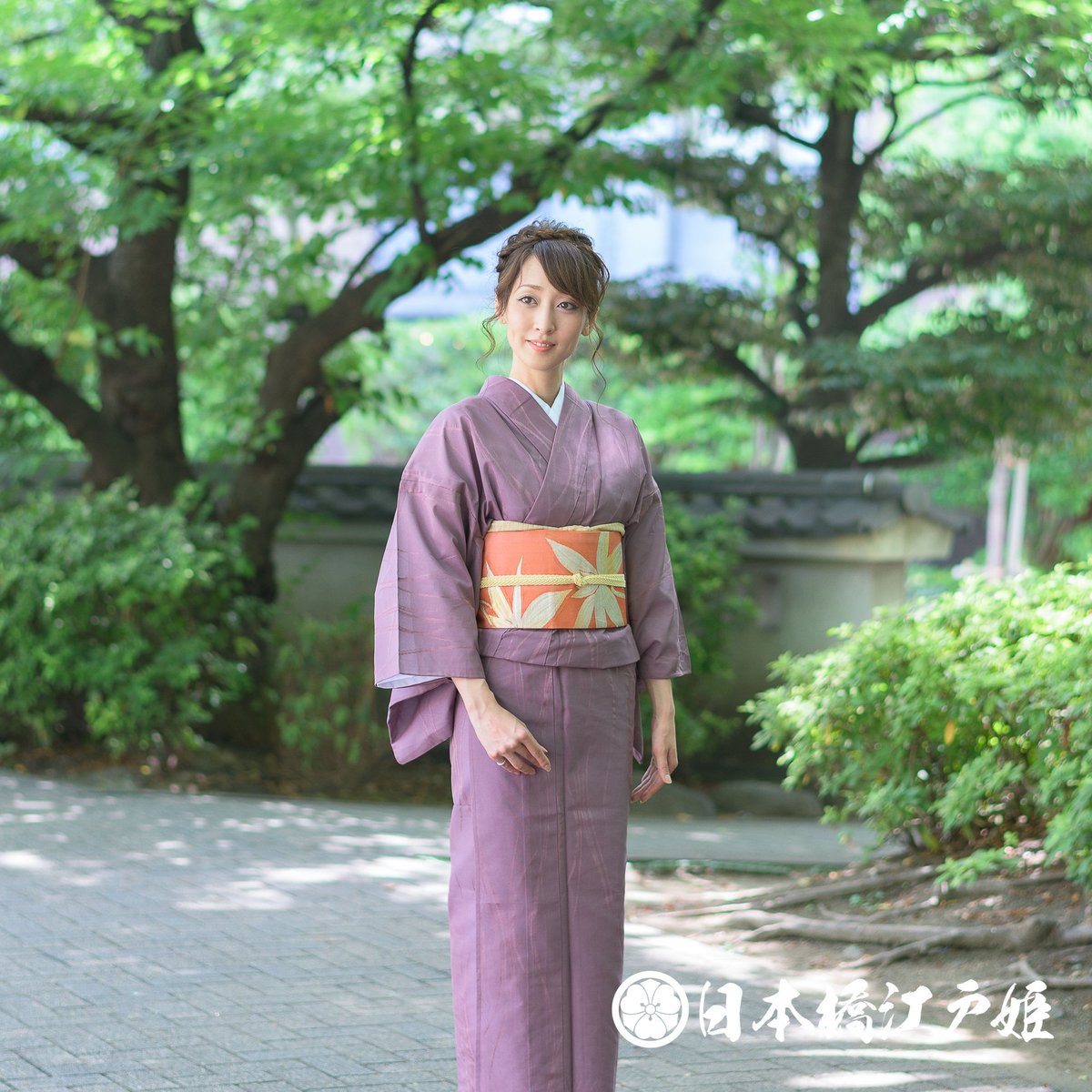 VVAAアンティークお仕立て上がり正絹小紋 紫色、芥子色、白地に松 