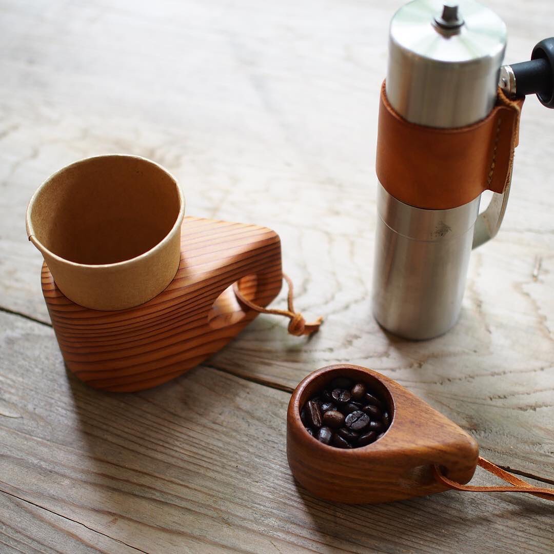ポーレックスコーヒーミル革カバー | 木と革 aoyama