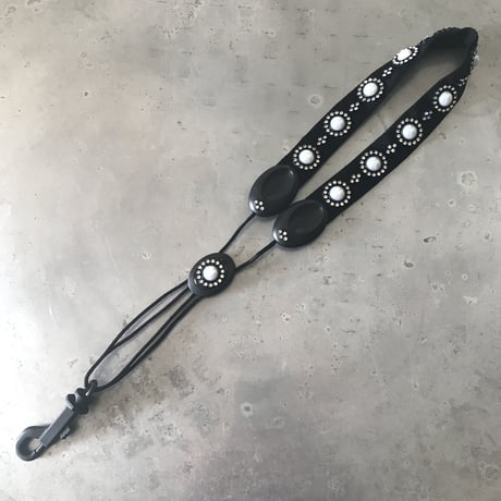 #6 Rhinestone_Pearl Saxophone Strap