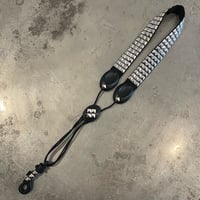 #1 COOL STUDS_SILVER_Smooth Saxophone Strap