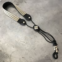 #1 COOL STUDS_GOLD_Sandy Saxophone Strap