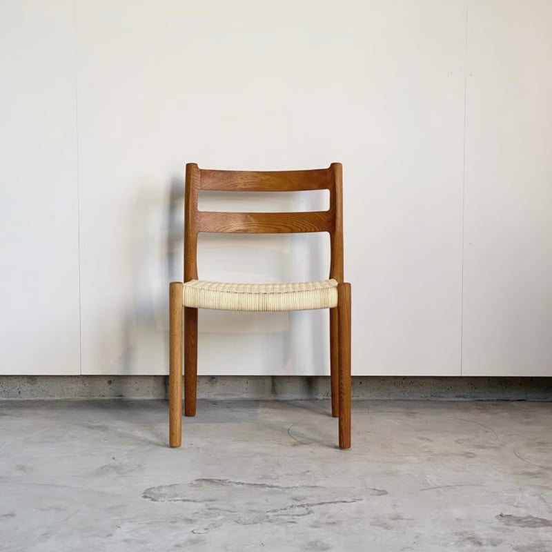 J.L Moller 84 Oak /Rattan | THE NORDISK CIRKUS