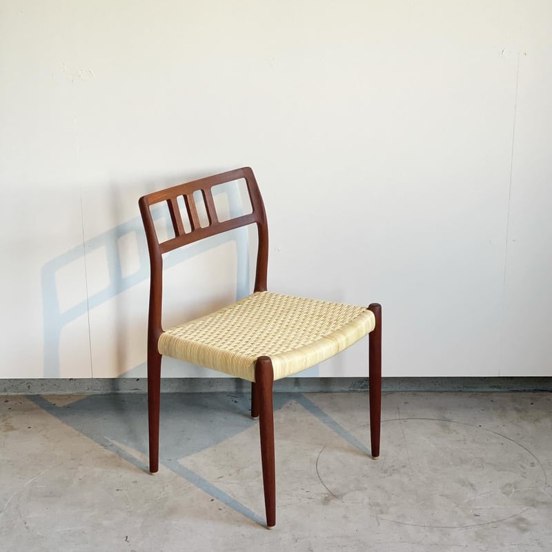 J.L Moller モラー ダイニングチェア Model.79 Teak J.L Moller 79 Teak | THE NORDISK CIRKUS