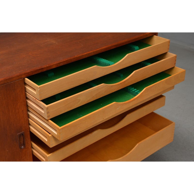 Side Board by Børge Mogensen | THE NORDISK CIRKUS