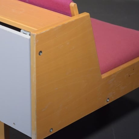 GE258 Day Bed Beech