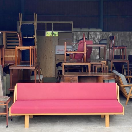 GE258 Day Bed Beech