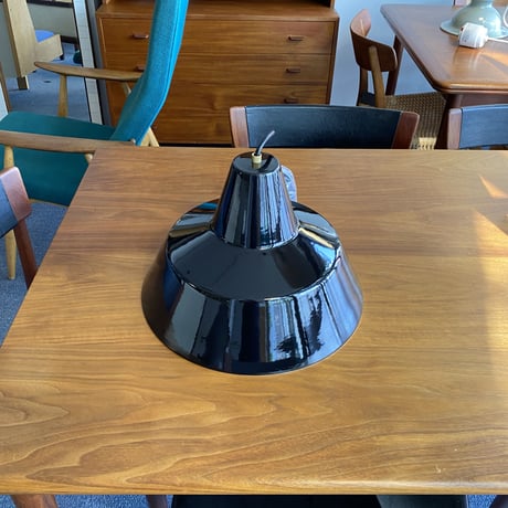 【Vintage】Workshop Lamp | Louis Poulsen — 暮らしを照らす「用の美」