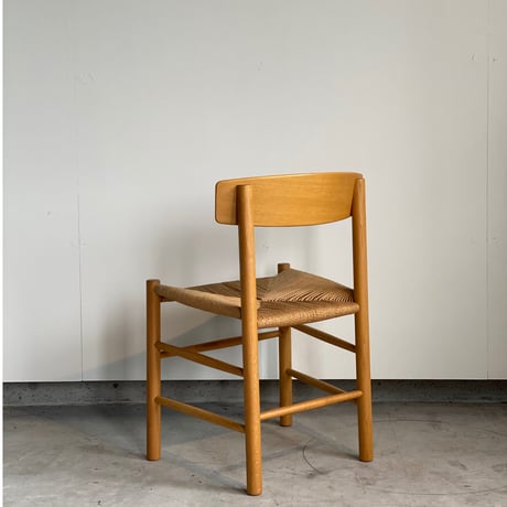 J39 / オーク  by Børge Mogensen