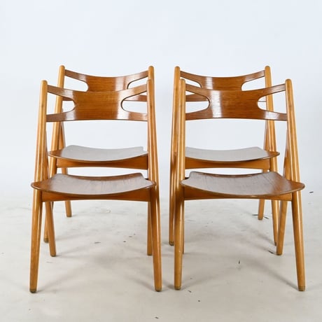 CH29"Early Sawbuck Dining Chair"Teak & Beech Designed by Hans J. Wegner × Carl Hansen & Søn