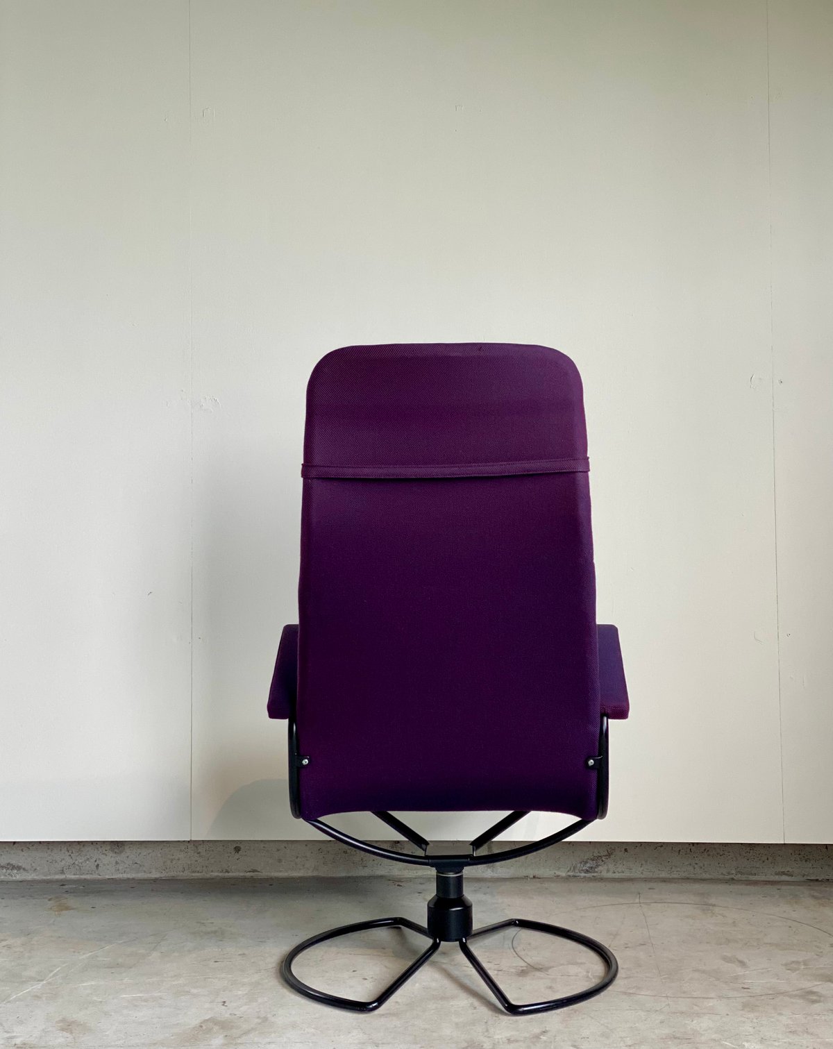MiNISTER Hi back Lounge Chair By Bruno Mathsson