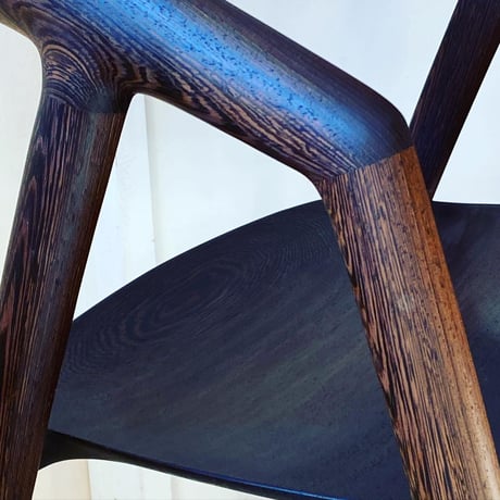 【展示在庫品 / 最終案内】DC09 Dining Chair｜WENGE — 宮崎椅子製作所 50周年記念限定生産モデル —