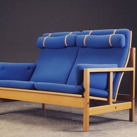 【Vintage】2-Seater Highback Sofa "Model 2252" | by Børge Mogensen