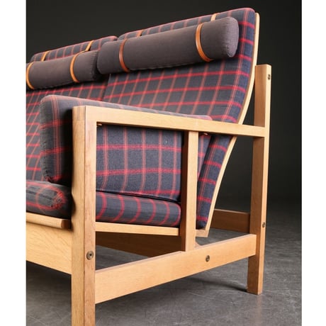 【Vintage】2-Seater Highback Sofa "Model 2252" | by Børge Mogensen