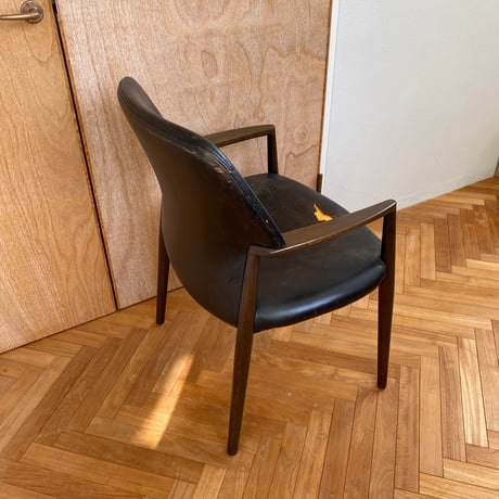【Vintage】Model 6302 Armchair | Smoked Oak/Ejner Larsen & Aksel Bender Madsen
