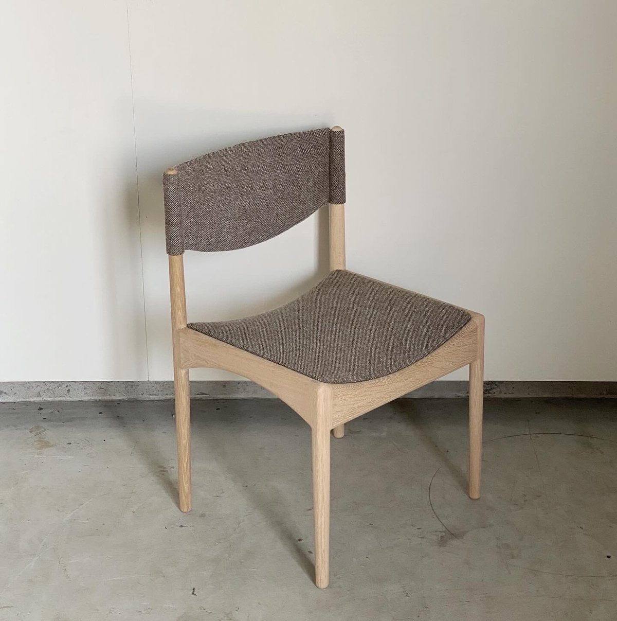 受注生産品】Modus Dining Side Chair & Arm Chair Kris