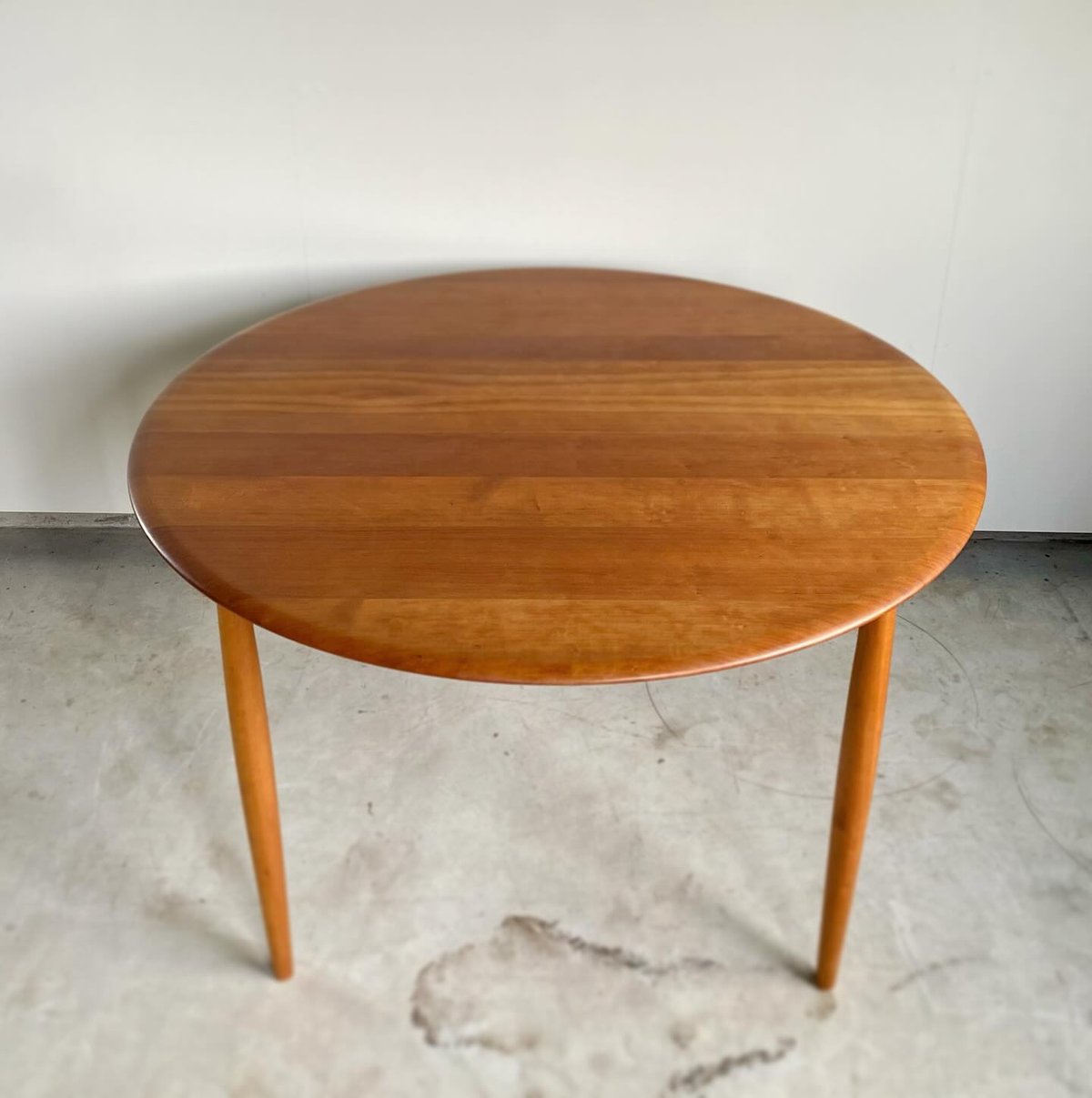 EEK52 レグナテック リーヴス ダイニングテーブル 22万 ブラックチェリー