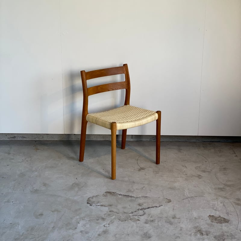 J.L Moller 84 Oak /Rattan | THE NORDISK CIRKUS