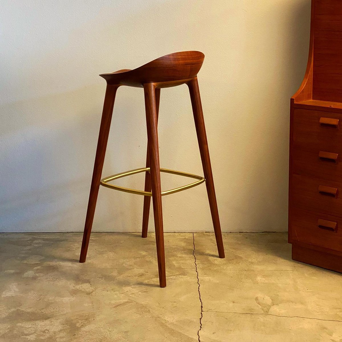 オランダ製　スツール　木製　無垢　bar　カウンター　ヴィンテージ　アンティーク オランダ製 スツール 木製 無垢 bar カウンター ヴィンテージ