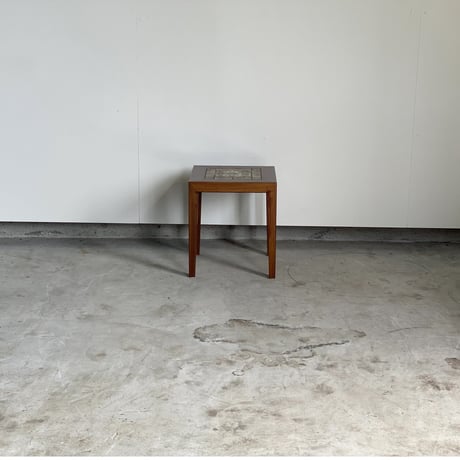 “Baca" Tile Top   Nest Table Set of 3 Rosewood