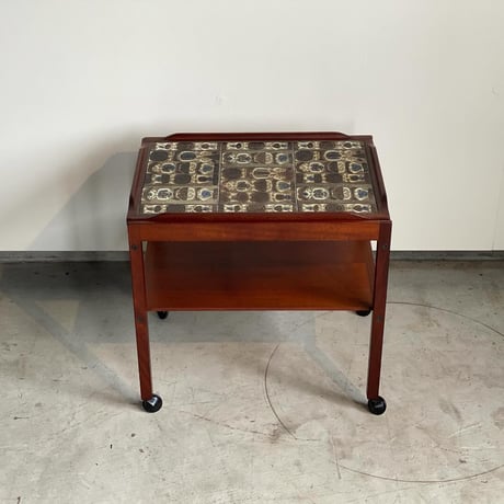 “Baca" Tile top tray  tea trolley マホガニー
