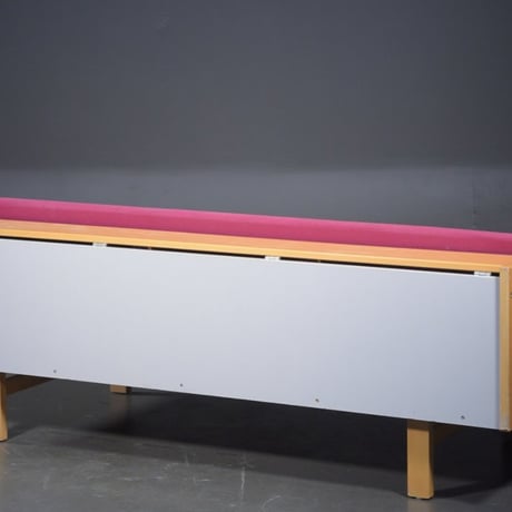GE258 Day Bed Beech