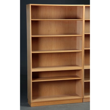 Model 144 Shelf Oak  by Børge Mogensen