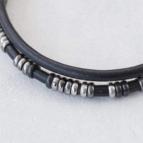 DOUBLE leather choker