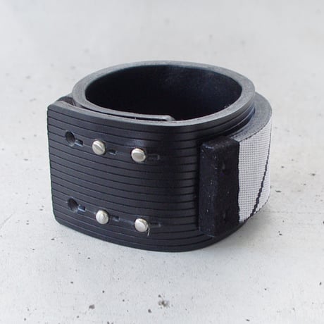OBLIQUE LINE nylon & leather bracelet