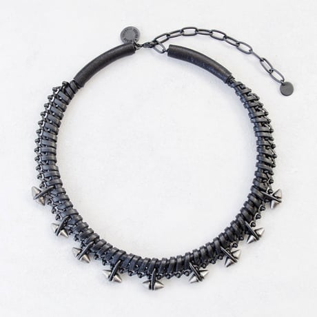 SPIKE & leather short  necklace