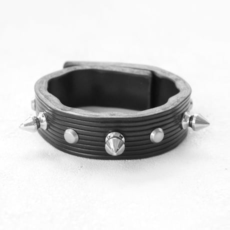 SPIKE leather bracelet