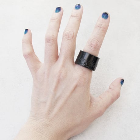 REBEL GEAR leather ring