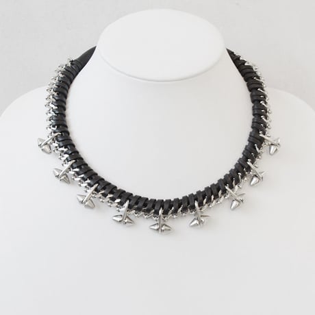 SPIKE & leather short  necklace