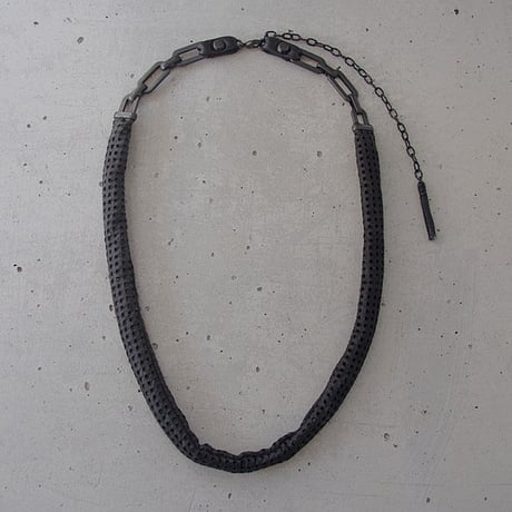 CHAIN & MESH leather short necklace