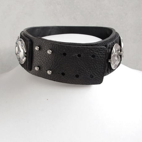 CIRCLE PLATE leather choker