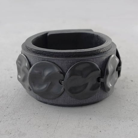 CIRCLE PLATE leather bracelet