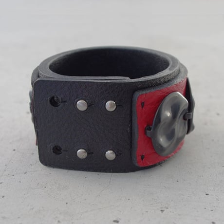 CIRCLE PLATE leather bracelet