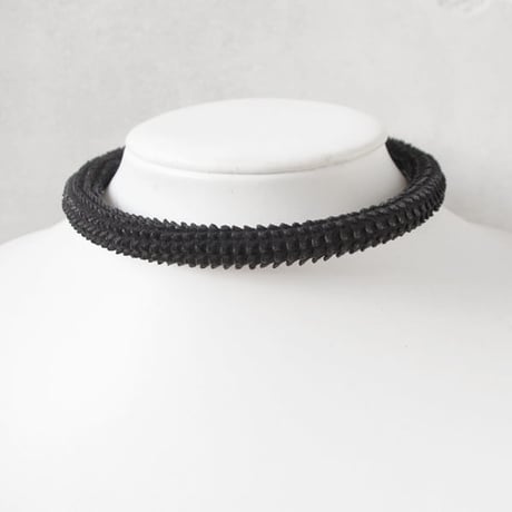 CYLINDRICAL leather choker