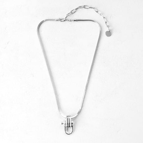 INDUSTRIAL SHACKLE short  necklace