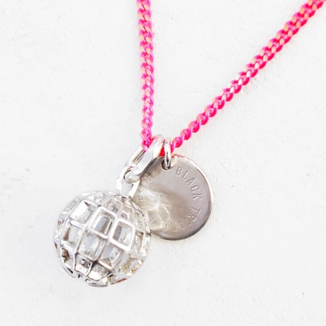 3D EARTH short necklace