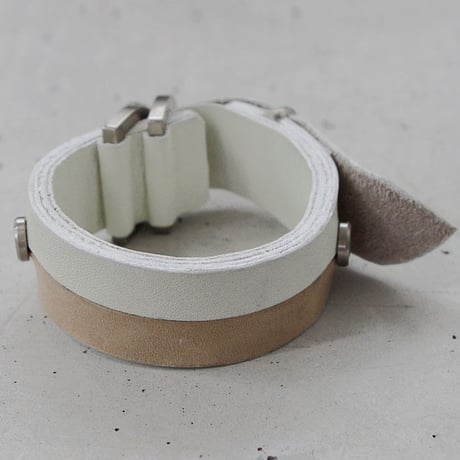 BI COLOR leather D bracelet