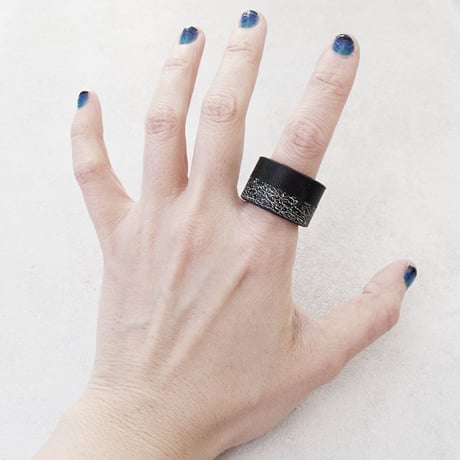REBEL GEAR leather ring