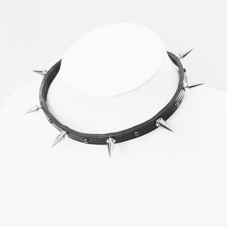 LONG SPIKE leather choker