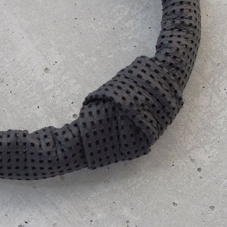 MESH leather short necklace