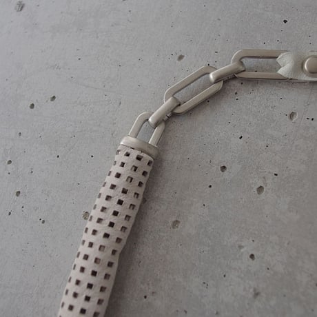CHAIN & MESH leather short necklace